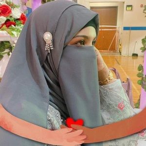 Meet your Posher, May